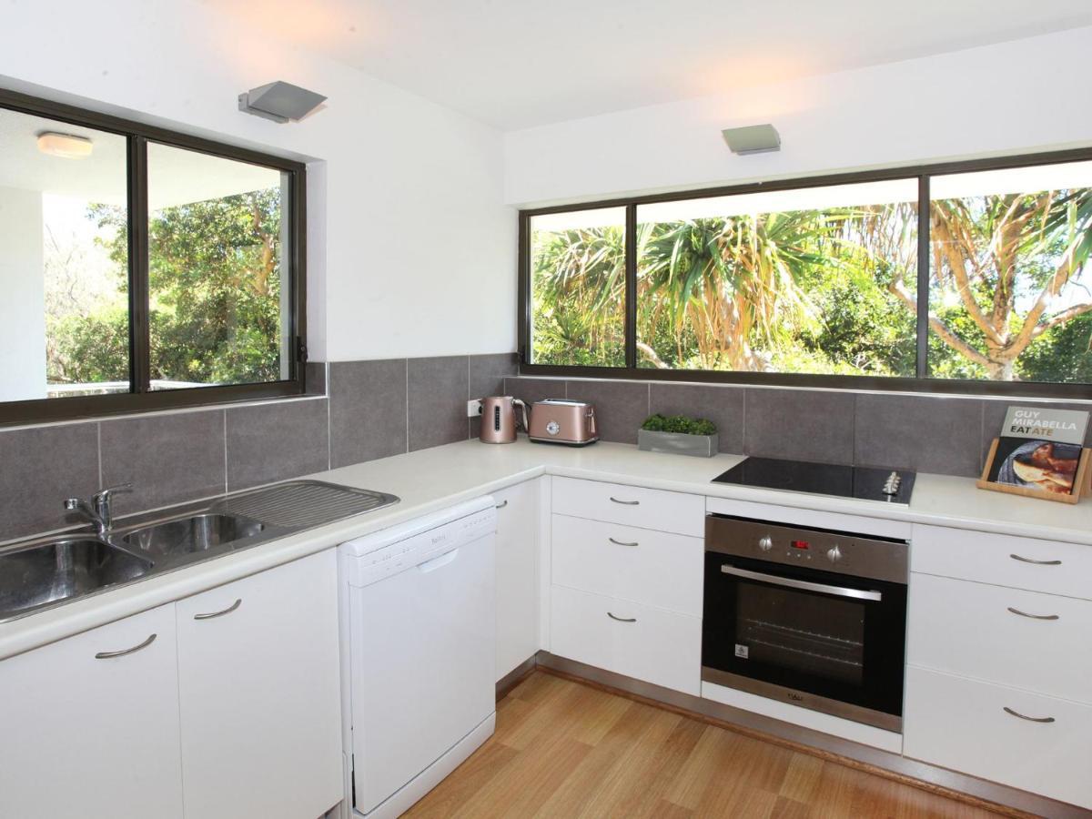 מולולאבה Windmill 4 Two Bedroom Beachside Apartment On Parkyn Parade מראה חיצוני תמונה