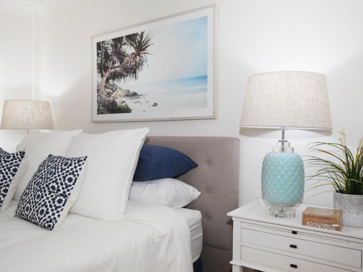 מולולאבה Windmill 4 Two Bedroom Beachside Apartment On Parkyn Parade מראה חיצוני תמונה
