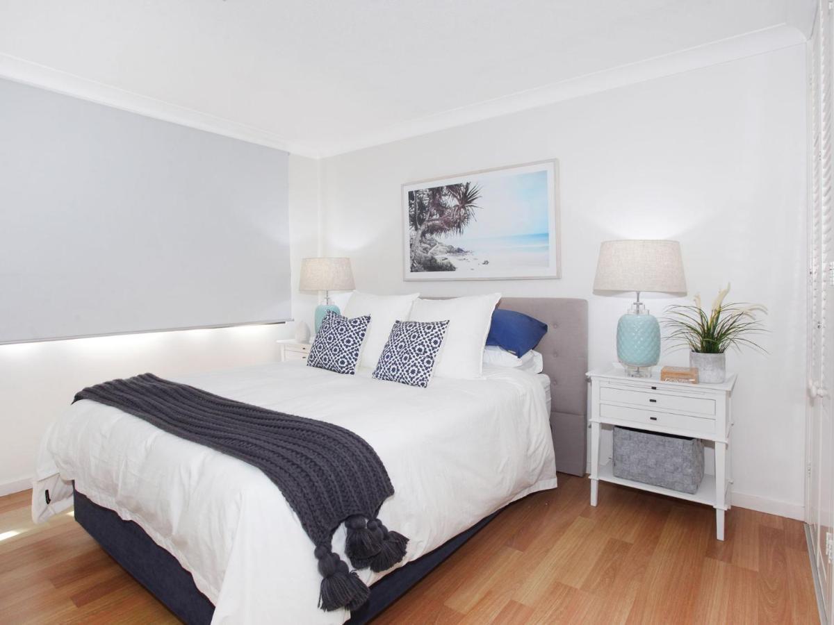 מולולאבה Windmill 4 Two Bedroom Beachside Apartment On Parkyn Parade מראה חיצוני תמונה